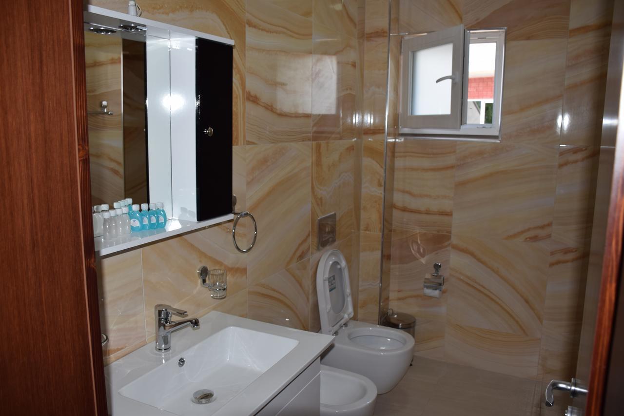 Hotel Pogradeci 2 Tushemisht Экстерьер фото
